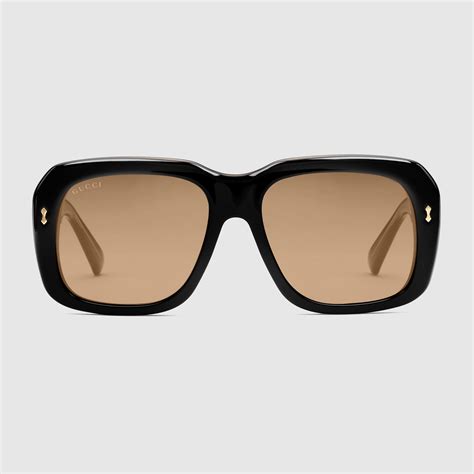 gucci 070|Rectangular frame sunglasses in black and red .